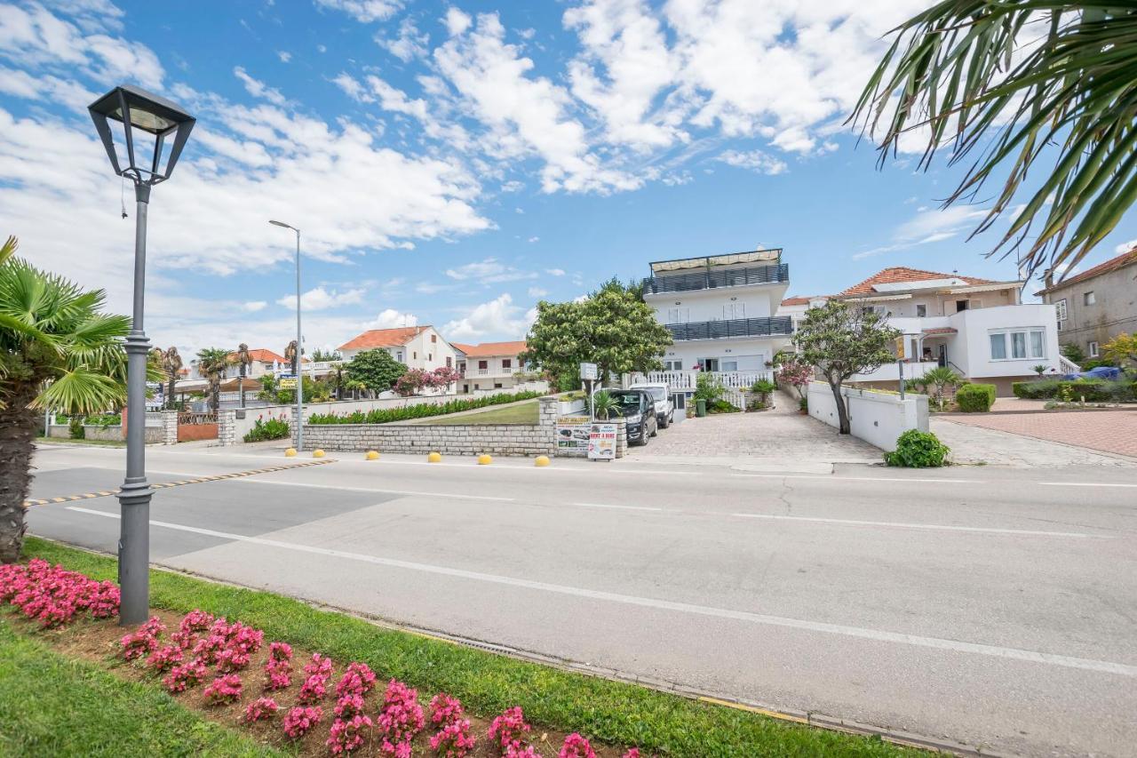 Apartments And Rooms Mare Vodice Exterior foto