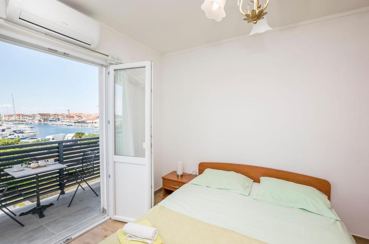 Apartments And Rooms Mare Vodice Exterior foto