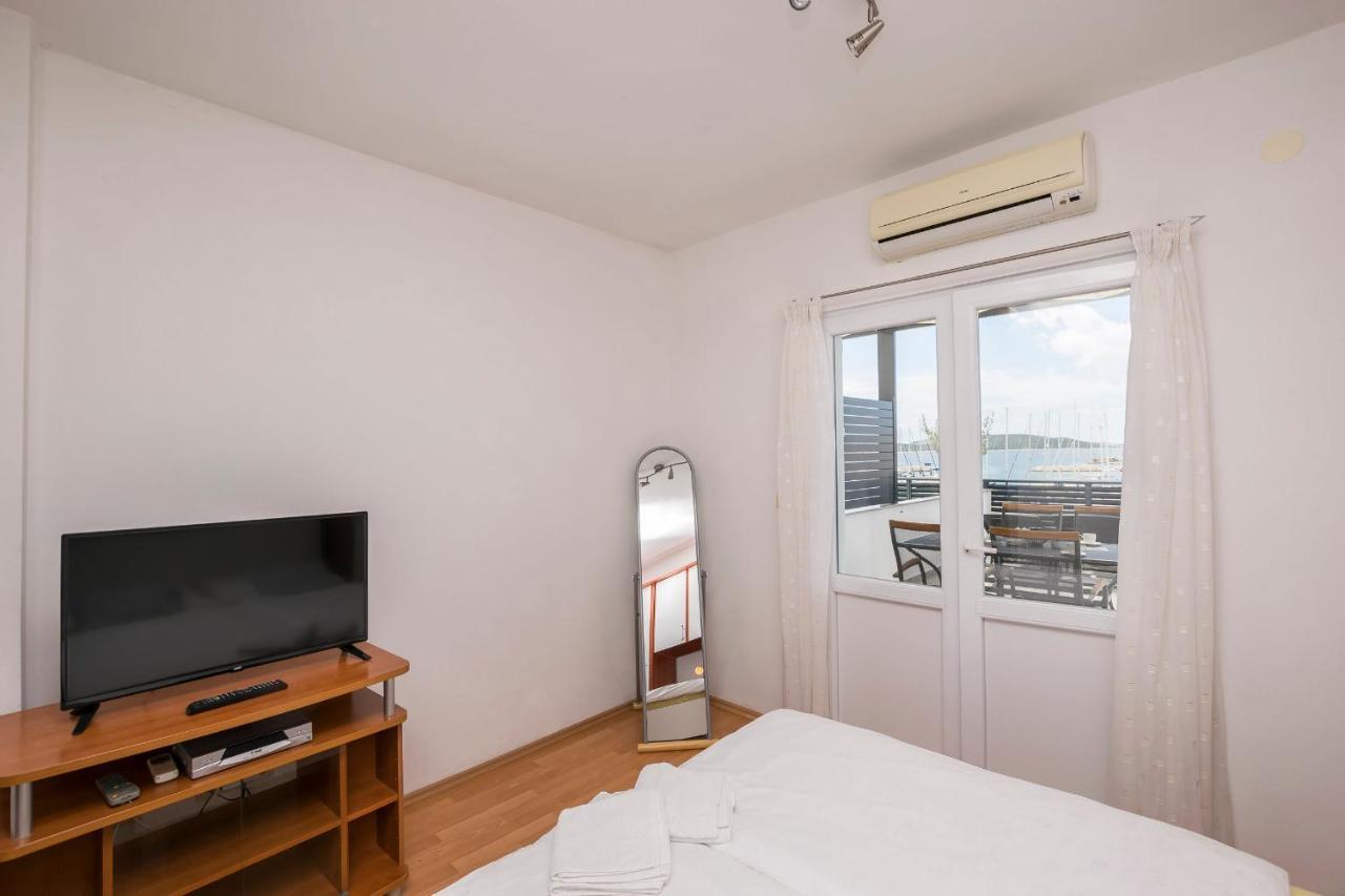 Apartments And Rooms Mare Vodice Exterior foto
