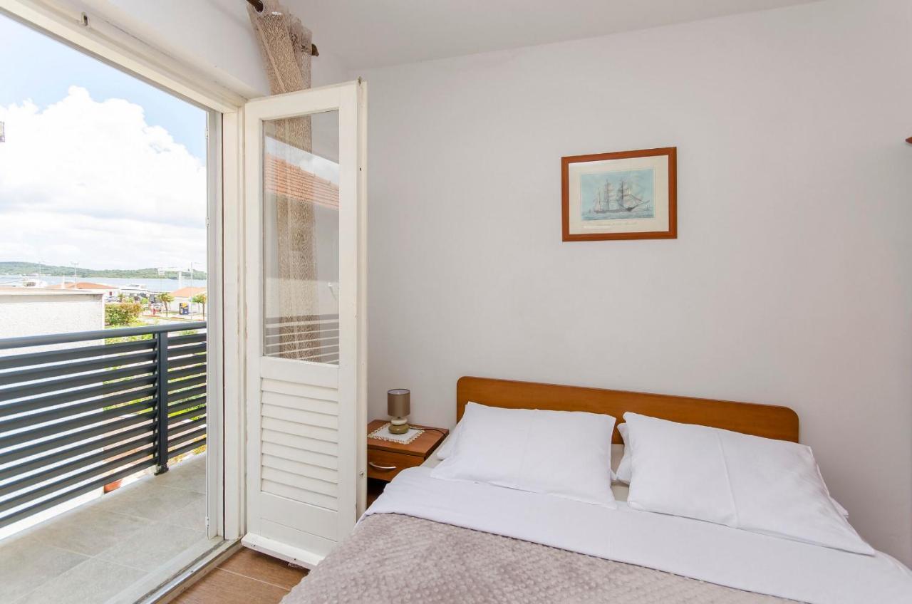 Apartments And Rooms Mare Vodice Exterior foto