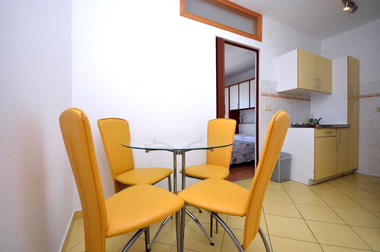 Apartments And Rooms Mare Vodice Exterior foto